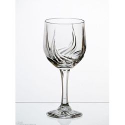 Ozdobne kieliszki do wina