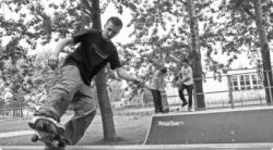 Nauka jazdy na deskorolce